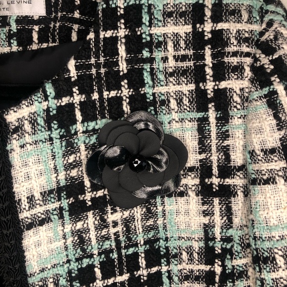 Tahari ASL Chic Black and White Plaid Boucle Jacket - Picture 3 of 7